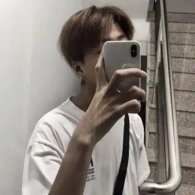 真人遮脸帅气男生头像