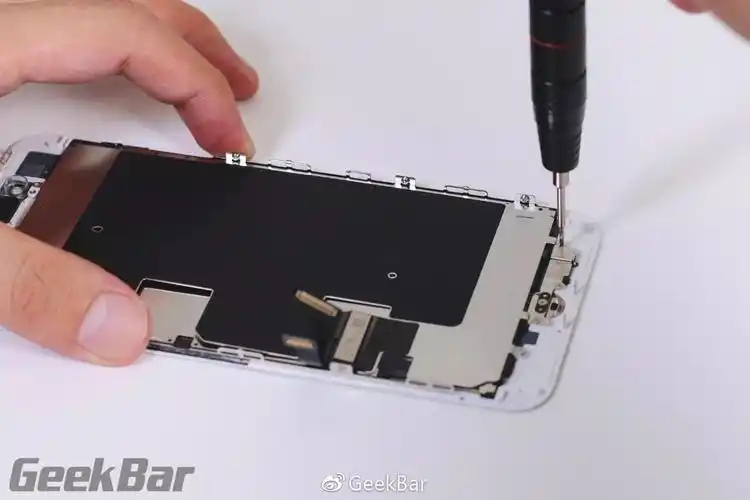 iphone 8 plus国内首拆!苹果这套路太厉害