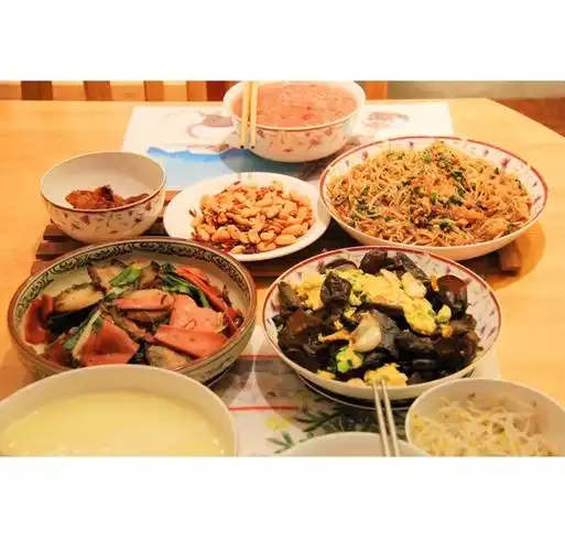 凉拌豆芽粉,火腿蒜苗炒腊肉,木耳炒蛋#两人餐##晚餐2015年4月1日