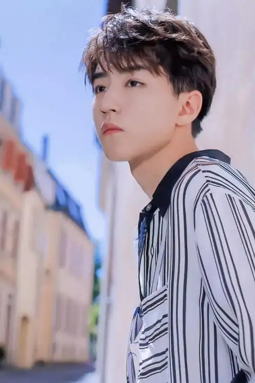 壁纸你们要的王俊凯壁纸