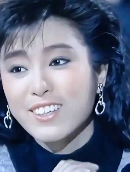 米雪年轻时最美的杨紫,爽朗笑容一直很暖心,美貌不输赵雅芝-度小视