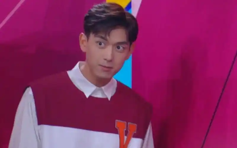 活动作品快乐大本营李现行走的笑点