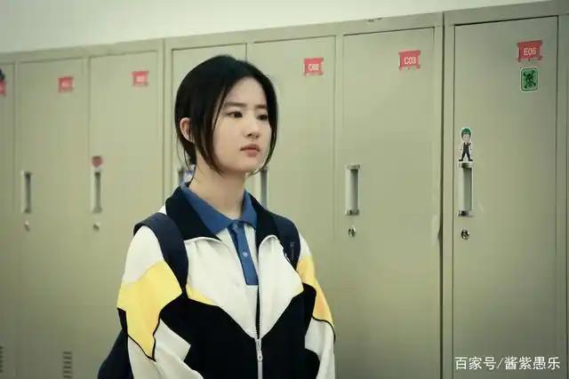 刘亦菲,从古装到现代装,哪个更惊艳到了你