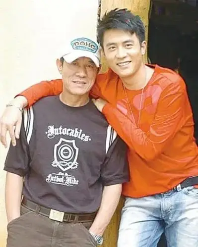 风流父子杜志国杜淳:父亲三婚二离年逾花甲仍不羁,儿子绯闻太多