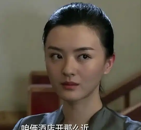 《正阳门下》捧不红的4位女演员,长相平平没事业心,都有苦衷!