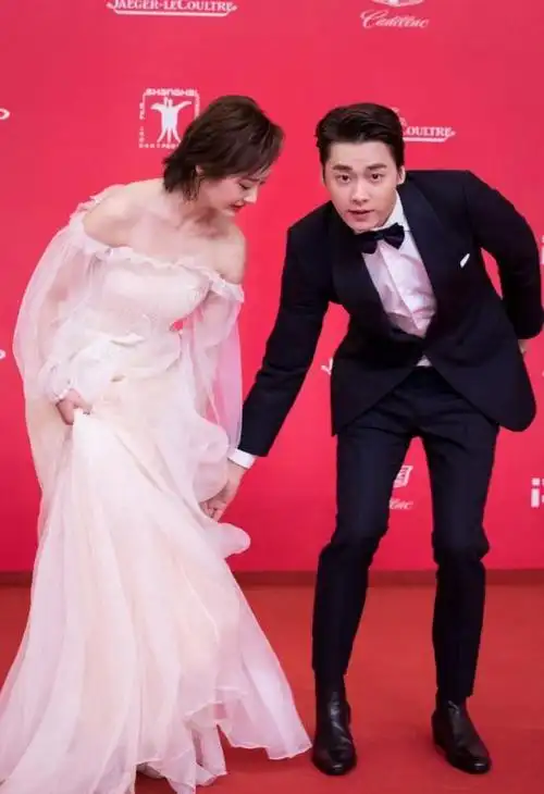 李易峰李纯双李恋情曝光?女方强势回应!网友:就是这么刚!