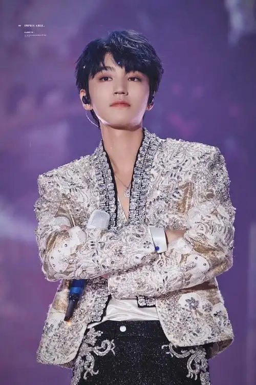 只为王俊凯##陪王俊凯奔赴每一个十年#【行程打包】【230806十周年