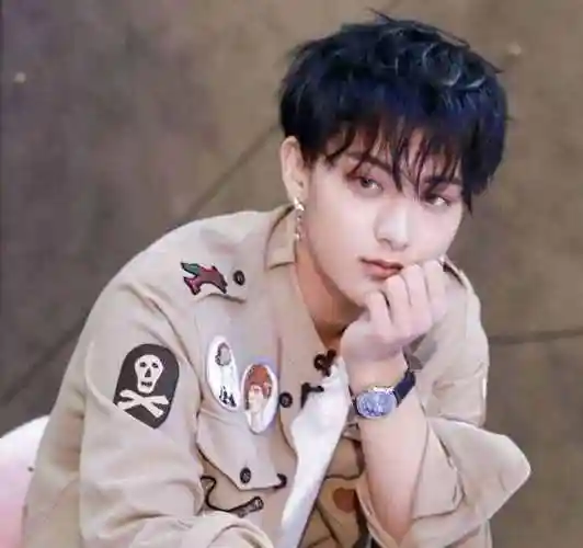 "归国四子"黄子韬的成名史,和他"炮轰"吴亦凡事件的始末