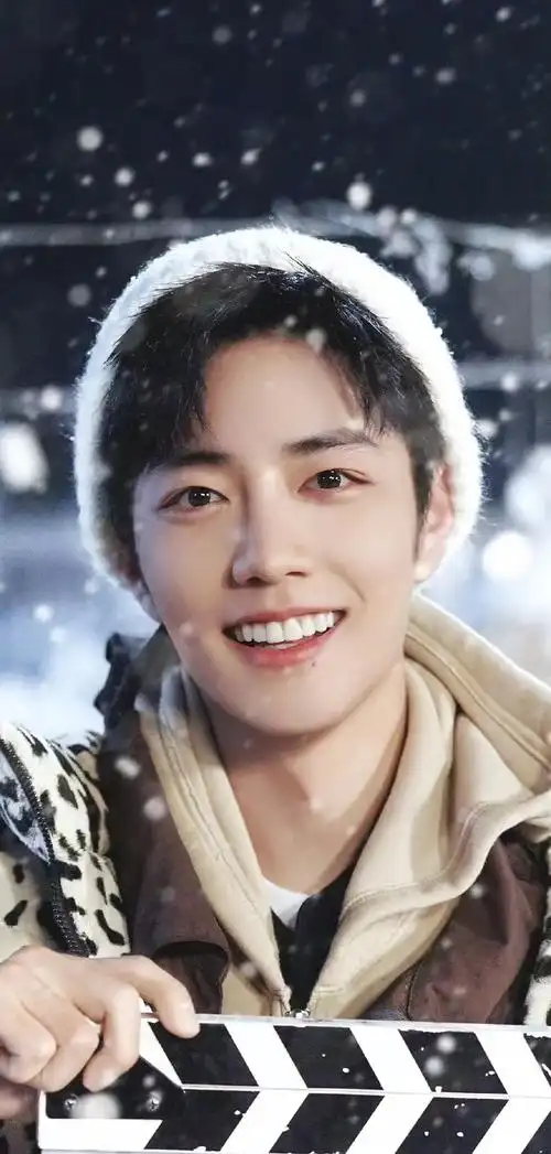 肖战 那就让我们一起相约9月1相约央八,相约爱奇艺!一起去 - 抖音