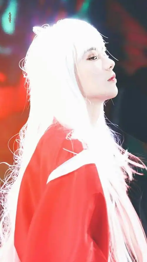 林彦俊我知道你要一个古风的婚礼,所以我给你了一个惊喜!