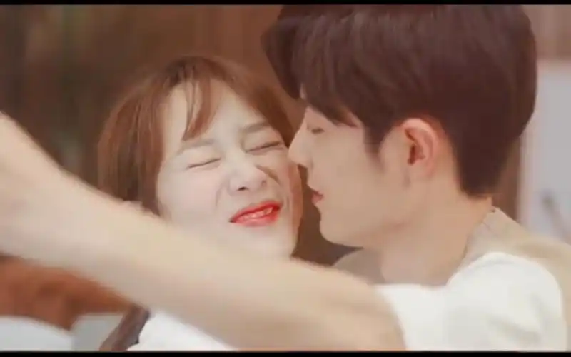 大家最爱的小情侣啵啵合集来喽,一起嗑糖吧～%杨紫 %肖战 %林之校顾魏