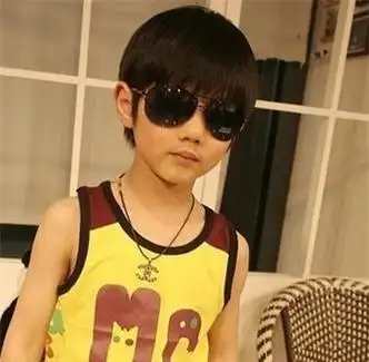 小男孩最流行的发型图片小男孩萌萌的发型设计2