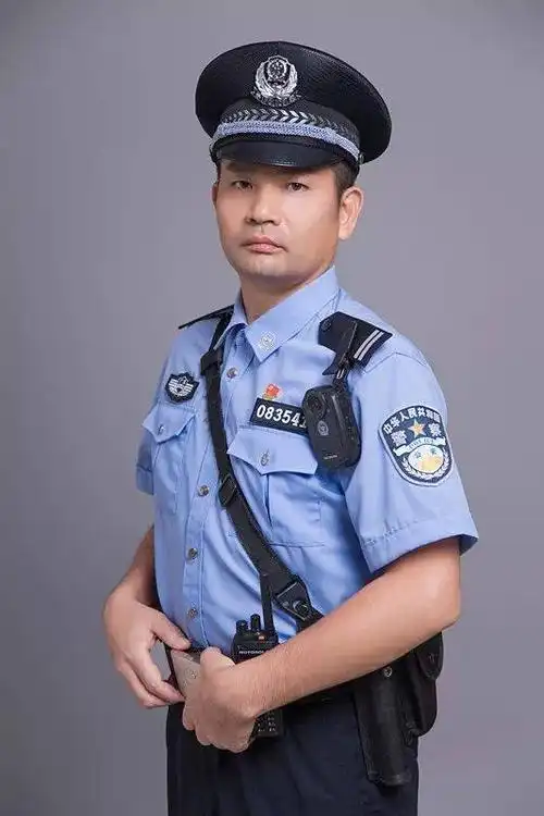 从警26年,共立个人三等功5次,荣获优秀人民警察称号6次,获得个人嘉奖