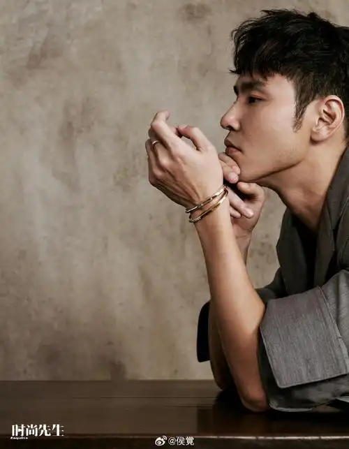 阮经天时尚先生封面##侯覚看时尚