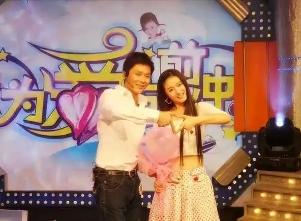 回顾:10年前相亲节目明星当群演,再没有这么"离谱"的黑历史了