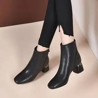 鞋靴>时尚女鞋>女靴>女士时装靴>逅枫>逅枫短款靴子女2023秋冬季新款