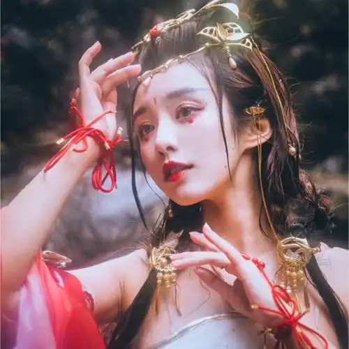 【100张】好看到惊艳的真人古风女生头像