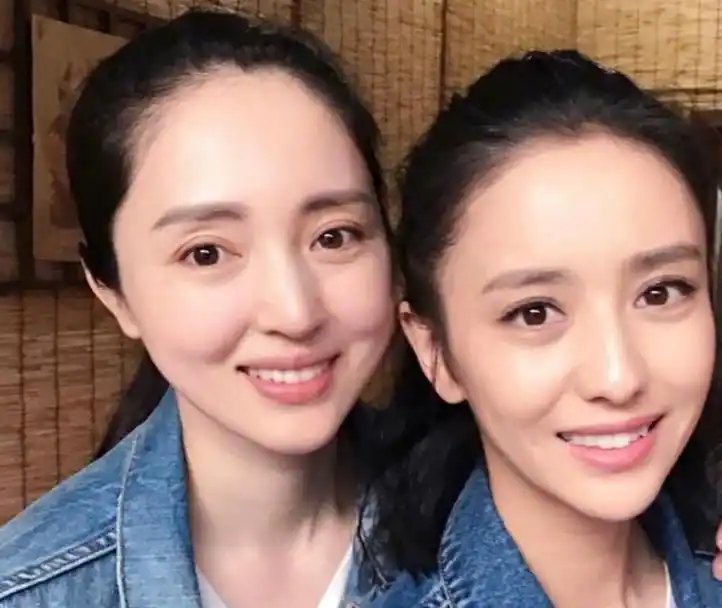佟丽娅夸董璇是美人坯子,她神回复:夸我等于夸自己,两人有多像