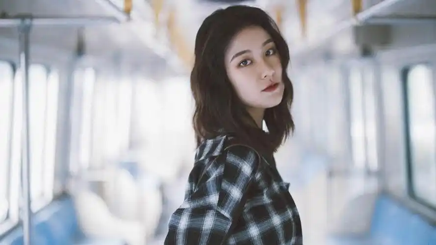 2021-03-11浏览:(155)标签:格式:jpg关注公众号:一抹绿叶热门壁纸标签