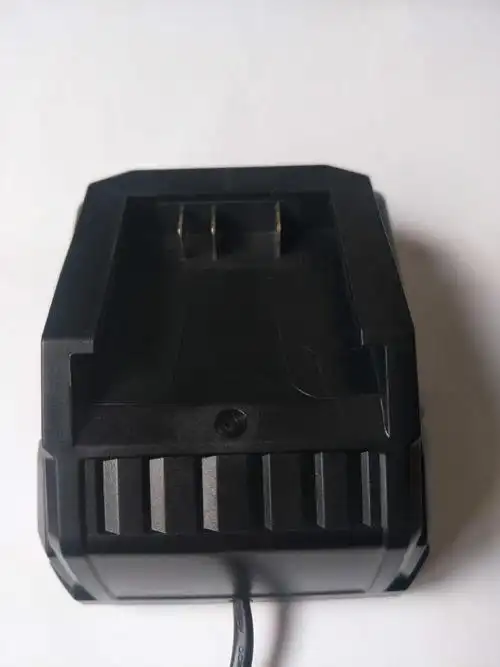 东成原装v充电器锂电池组无刷电扳手充电钻角磨机配件ffbl2040东成