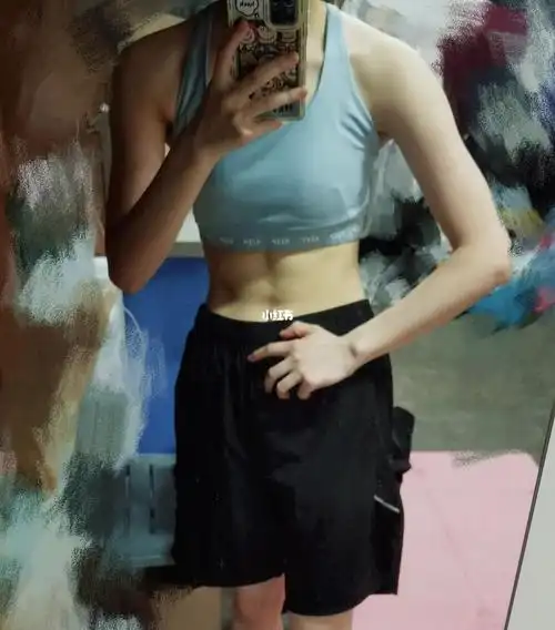 健身日常  #腹肌女孩  #le