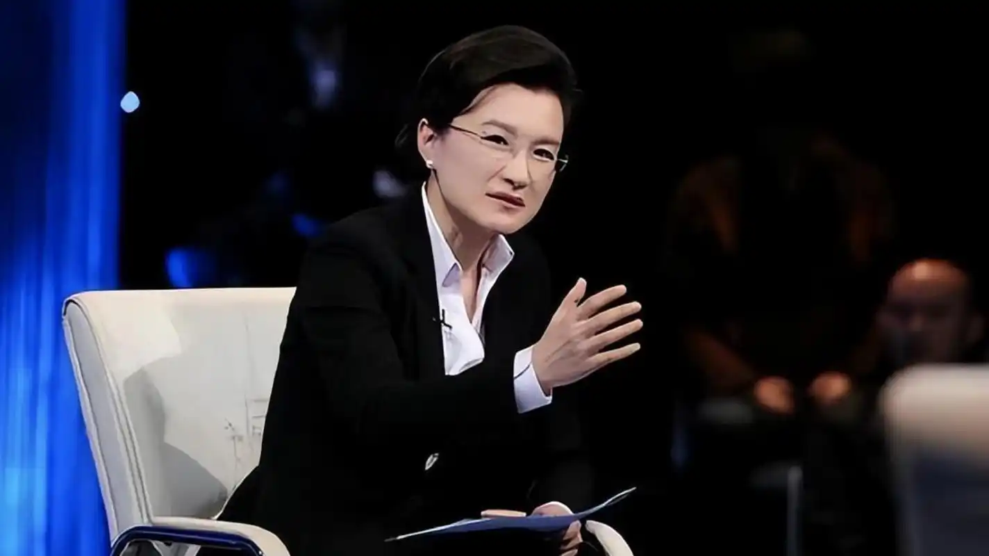 央视名嘴董倩:历经风雨,坚守新闻初心 央视名嘴董倩,一个在新闻战线上