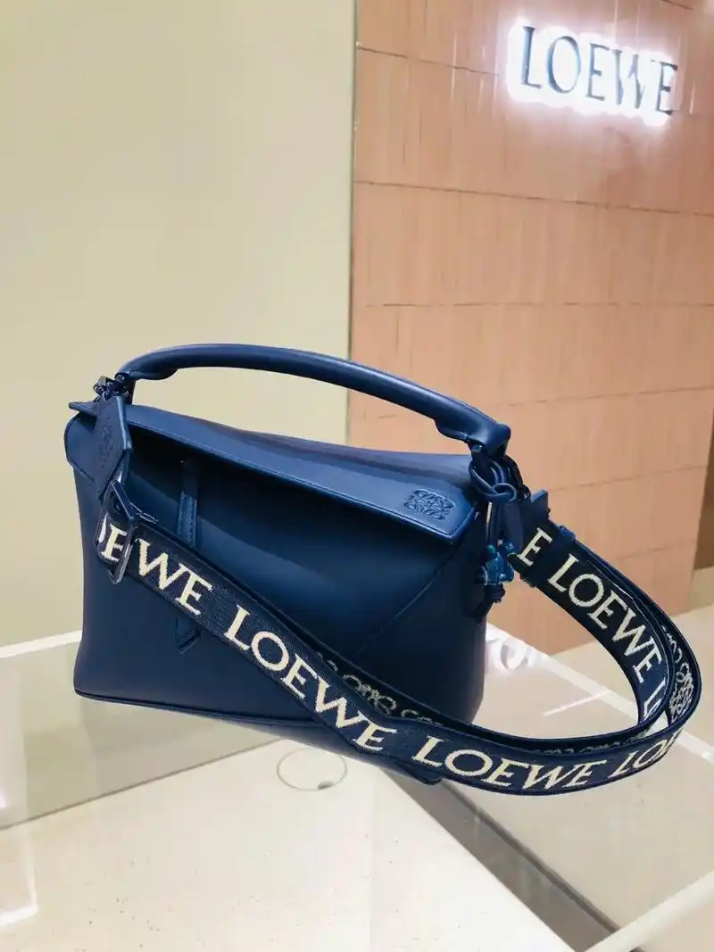 loewe新款青磁系列puzzle來襲.型号1201黄釉 材 - 抖音