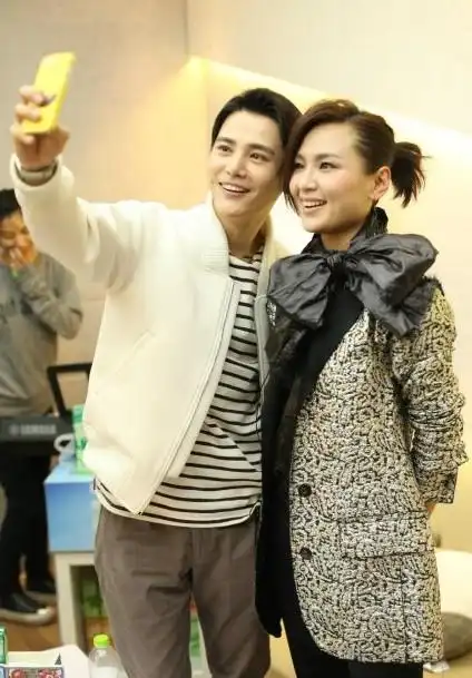 孙坚周笔畅什么关系