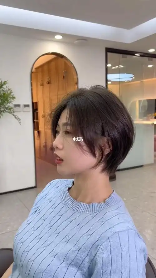 老师,白领,宝妈,学生党都可适合#青岛烫发染发  #短发  #减龄发型