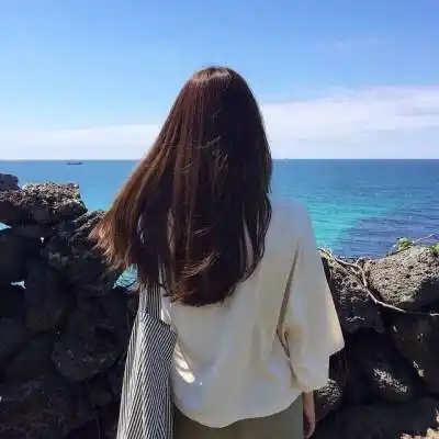 长发 唯美 伤感 短发 帅气 复古 壁纸 搞怪 高清 闺蜜 情侣 大海 背影