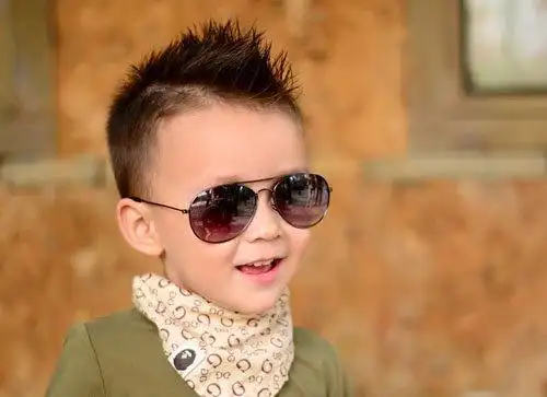 六岁男孩秋季流行短发pick,呆萌or酷帅,只为你家儿子更吸睛_发型师姐