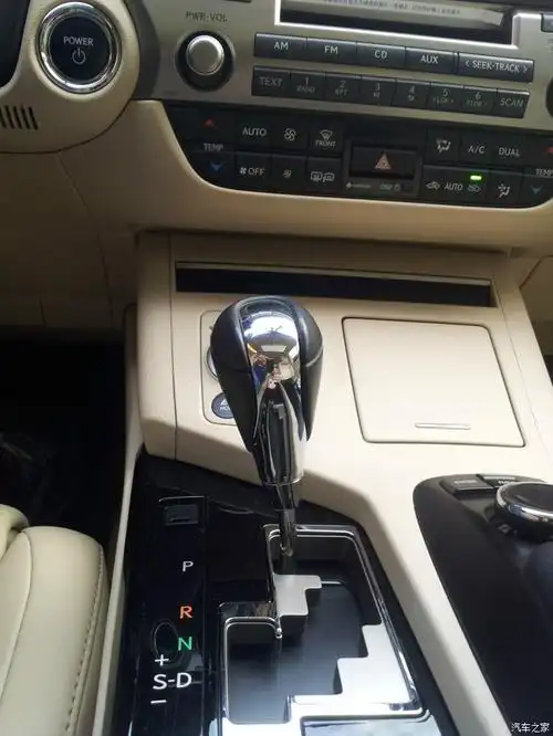 向各位请教:es300h 档位怎么操作?我直用d档,不无级变速吗?