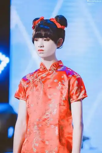 黄明昊 | 20180728 限量版黄春丽 精品图楼