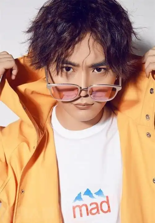 肌肉男:07快乐男声陆虎-1609086-帅哥猛男-小虾米文章语音阅读-资讯