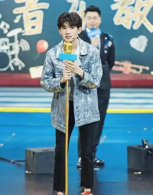 tfboys单飞格局!王俊凯代言逆天,王源搭欧阳娜娜,千玺身价最高