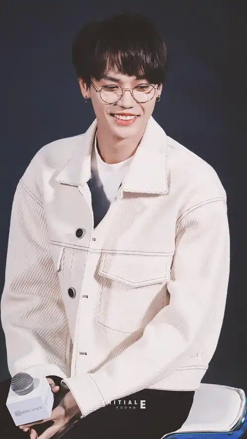 【林彦俊&你】 林先生,笑一个嘛