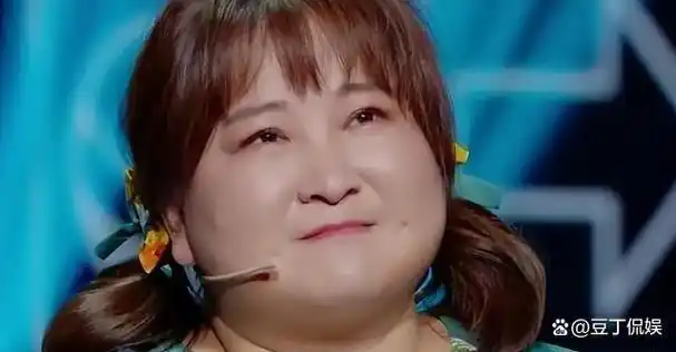 贾玲近照曝光!消失一年,暴瘦100斤,颜值惊艳