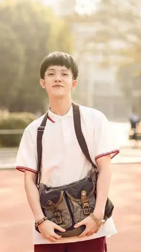 手机壁纸李明德