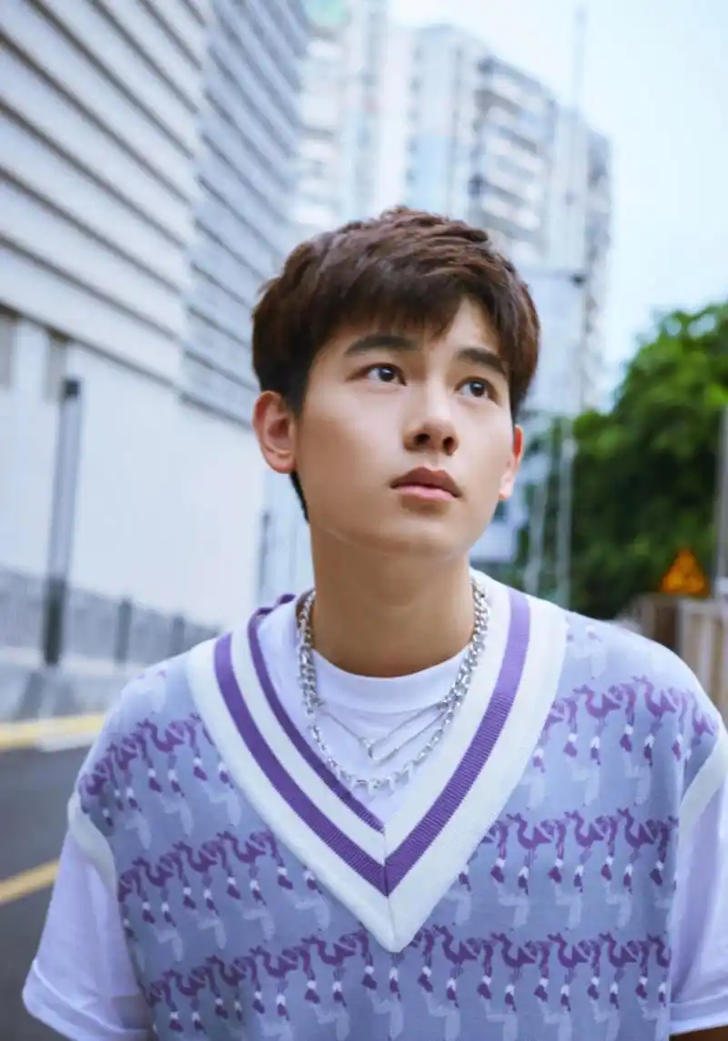 胡先煦粉丝向圆山里娃的成长梦想公益工程捐款助力公益教育振兴