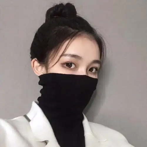 衣领蒙面丸子头头像