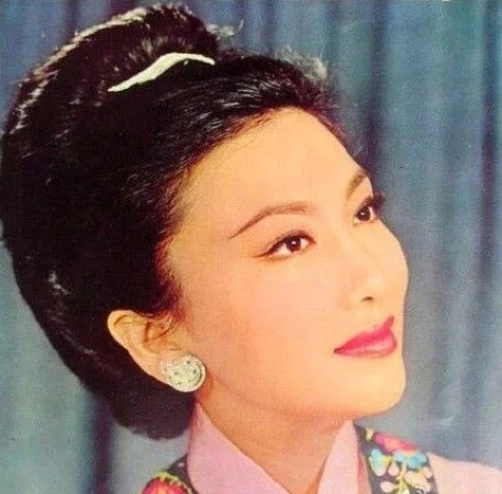 "小龙女"原型夏梦去世 面对金庸的追求表白她选择忠于婚姻