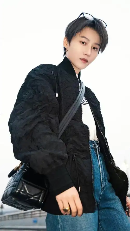 #刘雨昕dior迪奥巴黎时装周##迪奥二零二三秋冬成衣秀##迪奥品牌大使