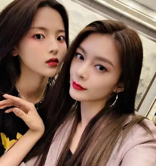 杨超越生日只有吴宣仪发文祝福?_傅菁