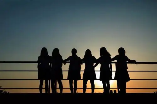 摄影:@tudou卡卡加分道具来助阵在拍照的时候往往一个好的道具可以让