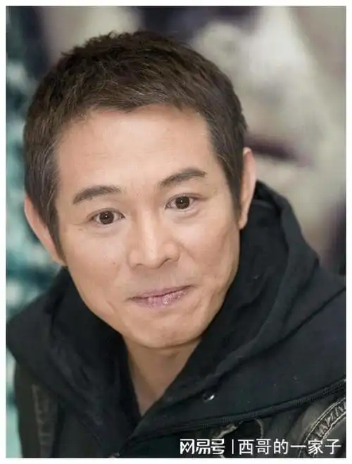 【1】《李连杰个人资料》【2】《武术冠