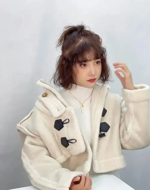 头发细软少发型怎么选烫小卷就对了不论长短都很美