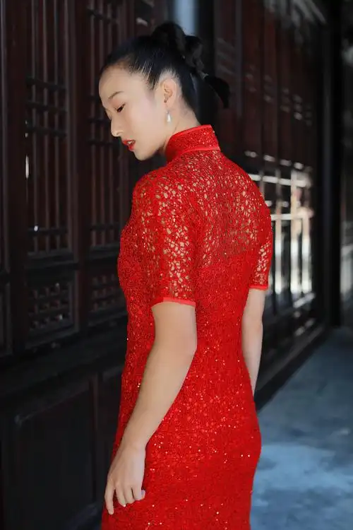 高档定制中式旗袍礼蕾丝亮片长款旗袍真丝绣花红色旗袍新娘敬酒服