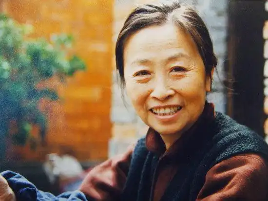 张少华个人简历(丑娘) - 散下步