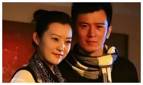 郝蕾:离婚后独自养育双胞胎,如今生活怎样?_刘烨_事业有成_故事