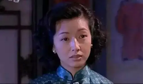 还是《大宅门2》里做事外雷厉风行的李香秀是《过把瘾》里任性,依赖